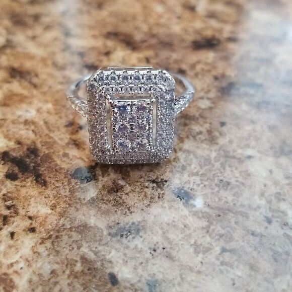 CZ Halo silver ring size 9 - Picture 6 of 13